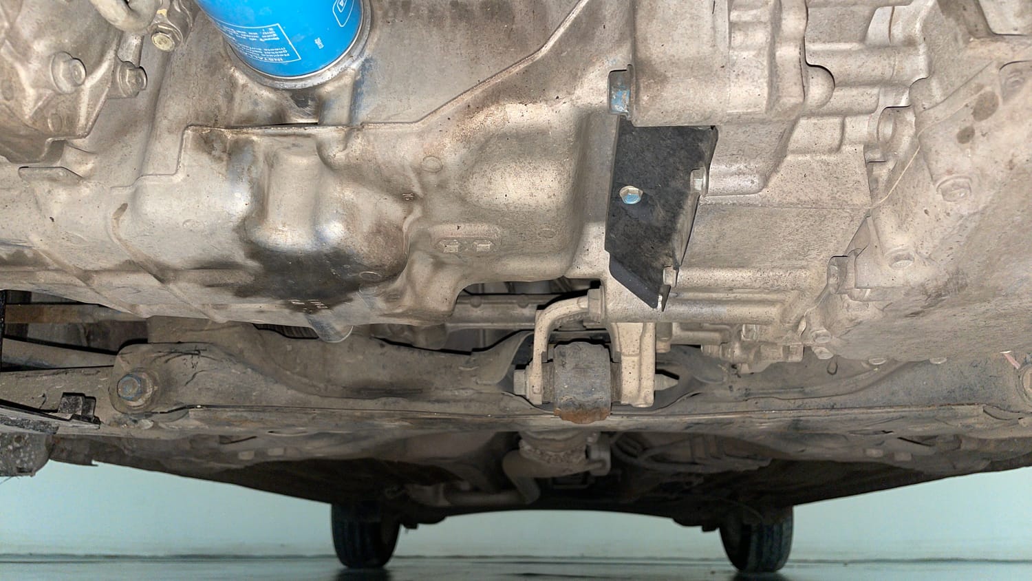 Used 2019 Honda Amaze 1.2 V CVT Petrol Petrol Automatic extra FRONT LEFT UNDERBODY VIEW
