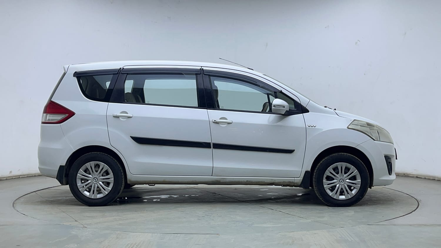 Used 2014 Maruti Suzuki Ertiga Vxi Petrol Manual exterior RIGHT SIDE VIEW