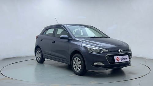 Used 2016 Hyundai Elite i20 Sportz 1.2 Petrol Manual exterior RIGHT FRONT CORNER VIEW