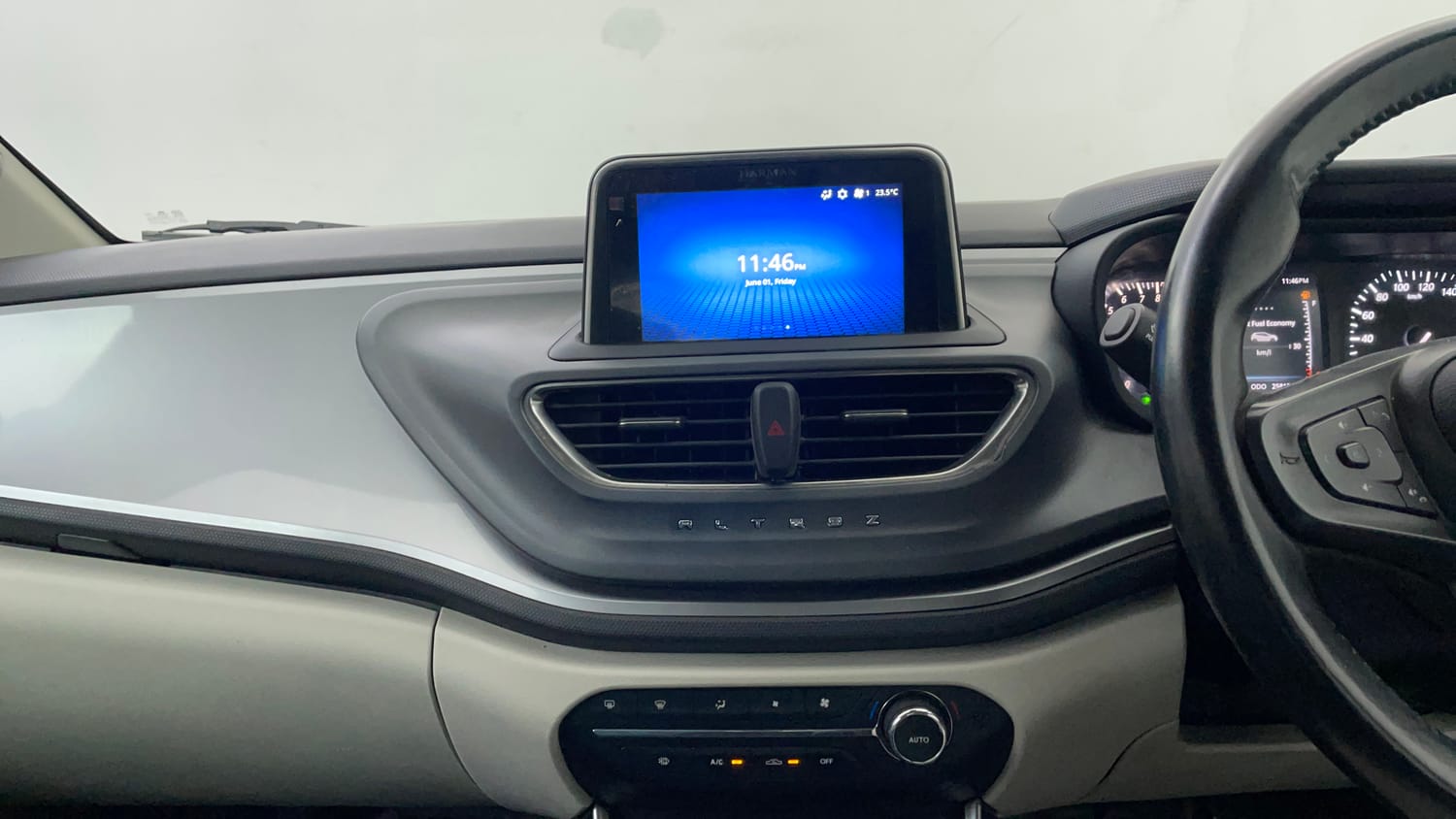 Used 2023 Tata Altroz XZ Plus Petrol Petrol Manual interior MUSIC SYSTEM & AC CONTROL VIEW
