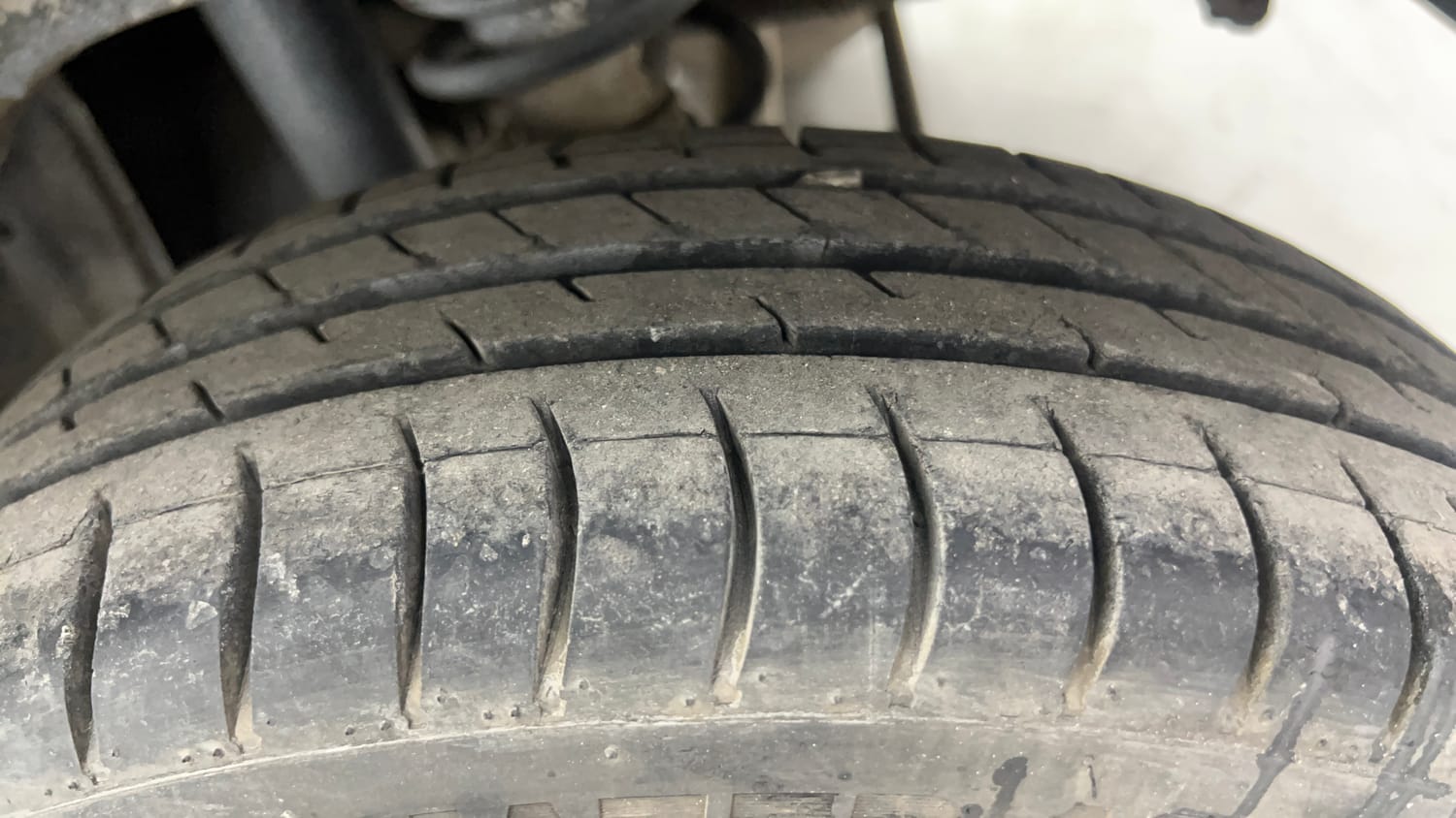 Used 2016 Maruti Suzuki Alto K10 VXi AMT Petrol Automatic tyres LEFT REAR TYRE TREAD VIEW
