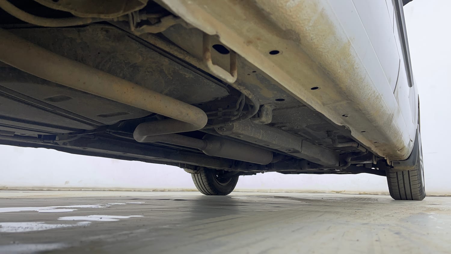 Used 2014 Maruti Suzuki Ertiga Vxi Petrol Manual extra REAR RIGHT UNDERBODY VIEW