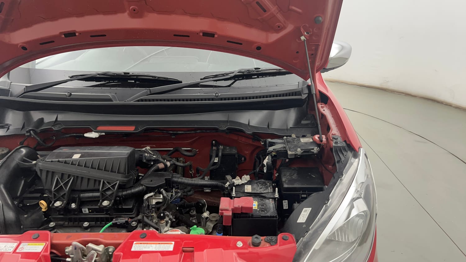 Used 2024 Maruti Suzuki Celerio ZXi Plus Petrol Manual engine ENGINE LEFT SIDE HINGE & APRON VIEW