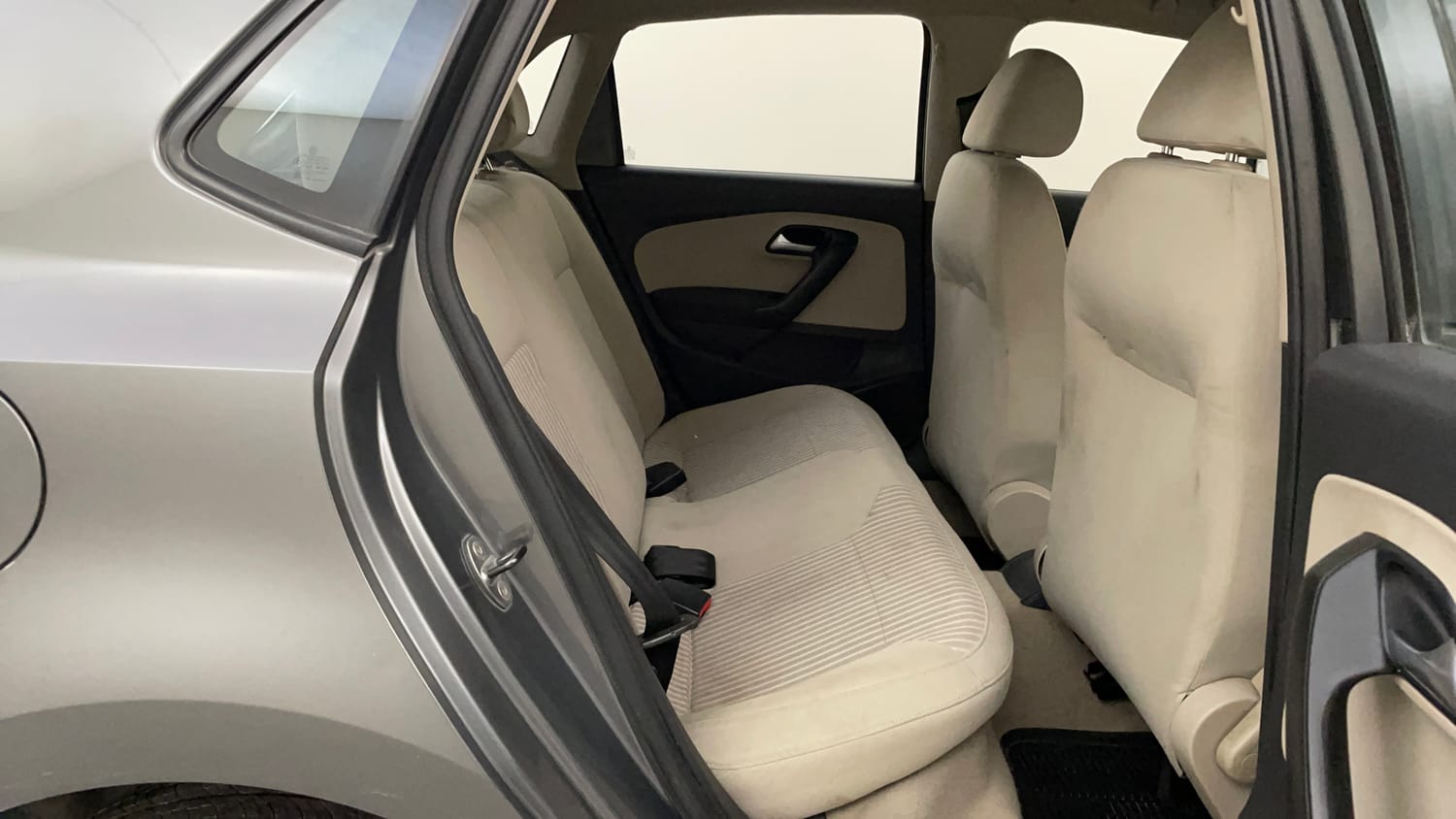Used 2014 Volkswagen Polo Highline1.2L (P) Petrol Manual interior RIGHT SIDE REAR DOOR CABIN VIEW