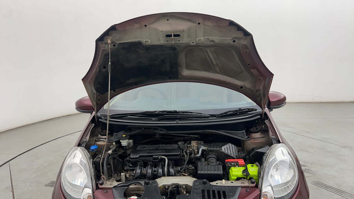 Used 2015 Honda Amaze 1.2 S i-VTEC Petrol Manual engine ENGINE & BONNET OPEN FRONT VIEW