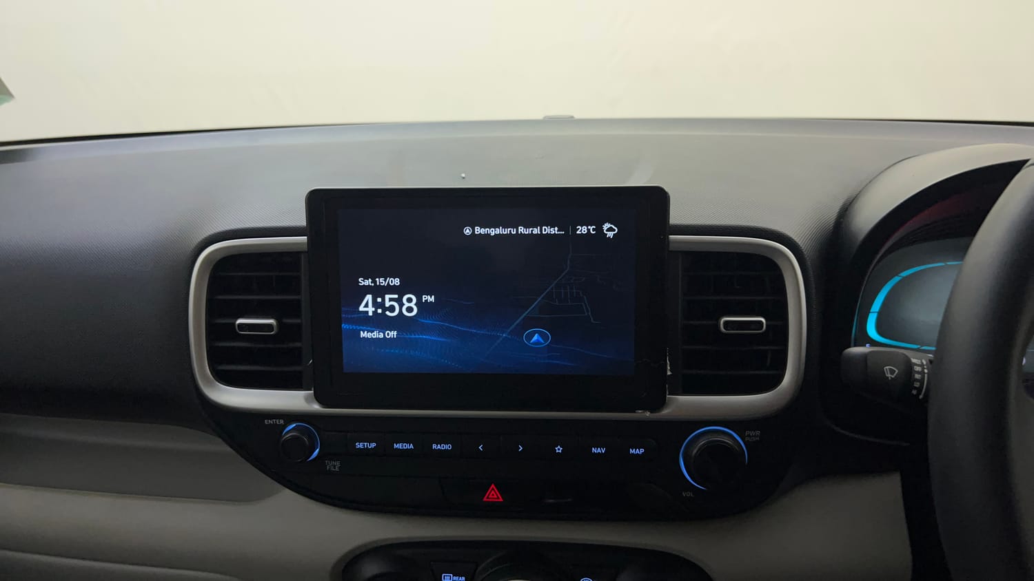 Used 2022 Hyundai Venue SX 1.2 Petrol Petrol Manual top_features Integrated (in-dash) music system