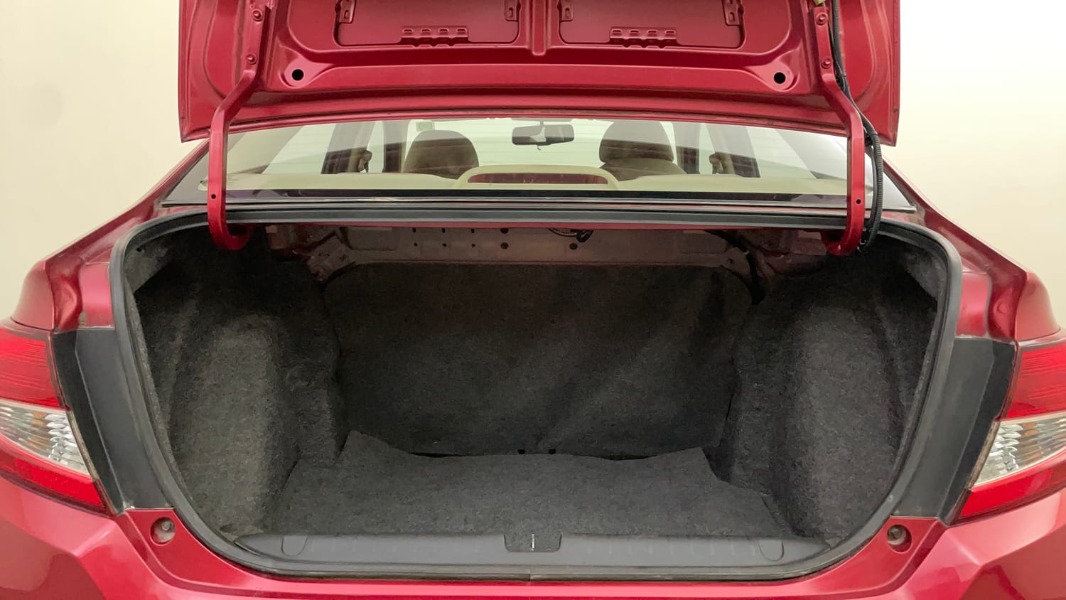 Used 2019 Honda Amaze 1.2 V CVT Petrol Petrol Automatic interior DICKY INSIDE VIEW