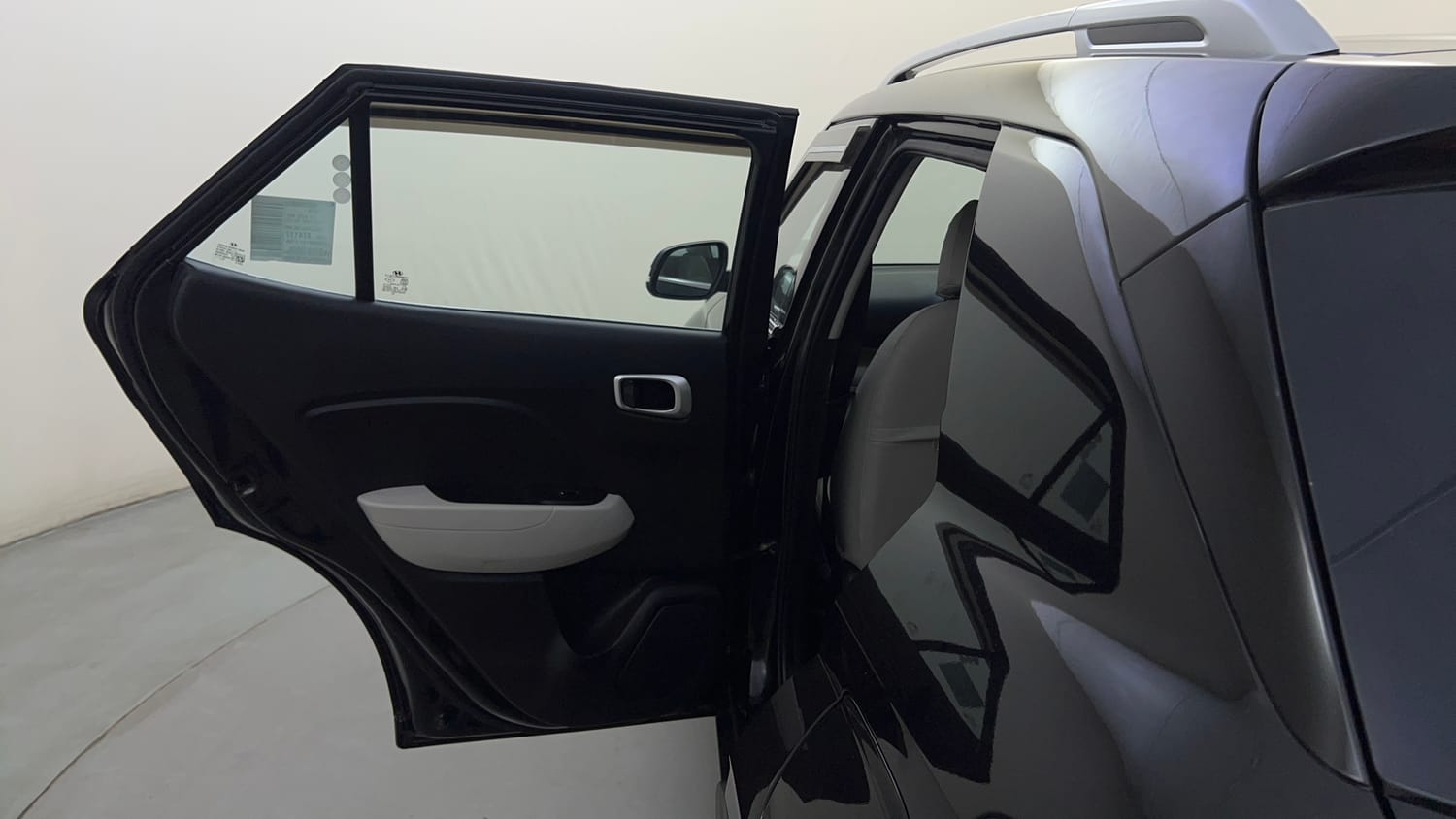 Used 2022 Hyundai Venue SX 1.2 Petrol Petrol Manual interior LEFT REAR DOOR OPEN VIEW