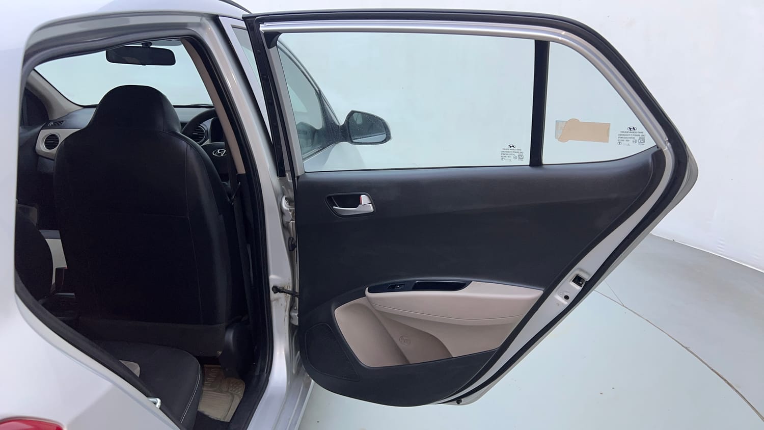 Used 2015 Hyundai Grand i10 Asta AT 1.2 Kappa VTVT Petrol Automatic interior RIGHT REAR DOOR OPEN VIEW