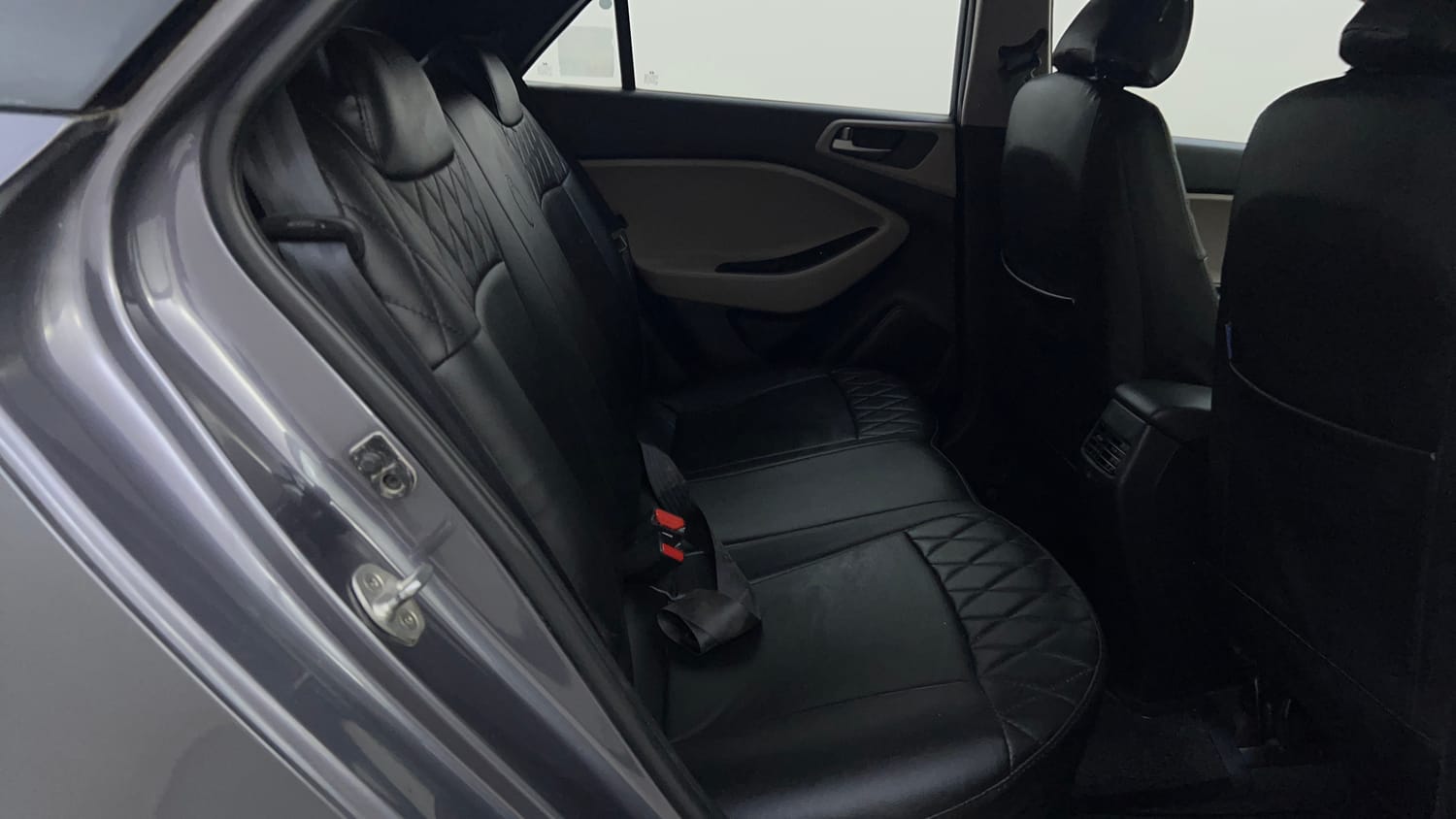 Used 2017 Hyundai Elite i20 Magna Executive 1.2 Petrol Manual interior RIGHT SIDE REAR DOOR CABIN VIEW