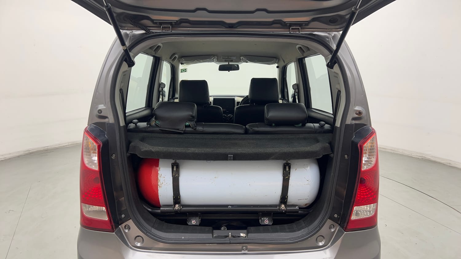 Used 2018 Maruti Suzuki Wagon R LXI CNG Cng Manual interior DICKY INSIDE VIEW