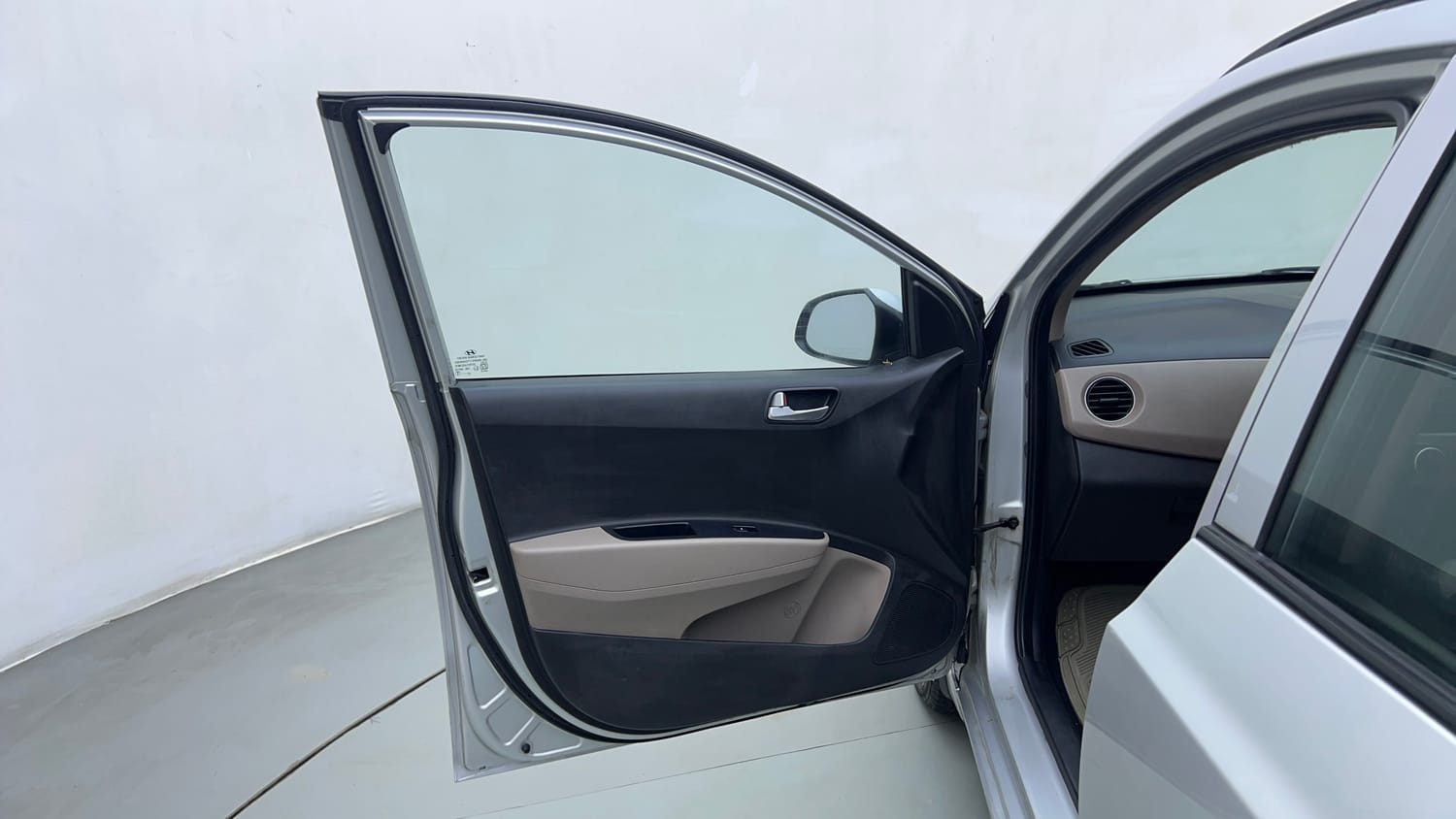 Used 2015 Hyundai Grand i10 Asta AT 1.2 Kappa VTVT Petrol Automatic interior LEFT FRONT DOOR OPEN VIEW