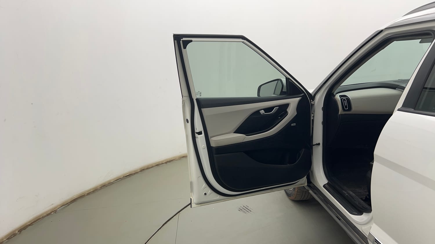 Used 2022 Hyundai Creta SX (O) 1.5 Petrol IVT Petrol Automatic interior LEFT FRONT DOOR OPEN VIEW