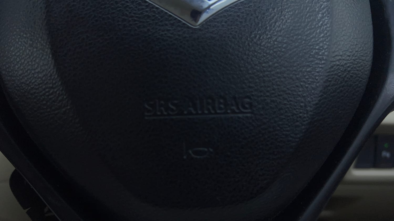 Used 2017 Maruti Suzuki Ciaz Alpha 1.4 AT Petrol Automatic top_features Airbags