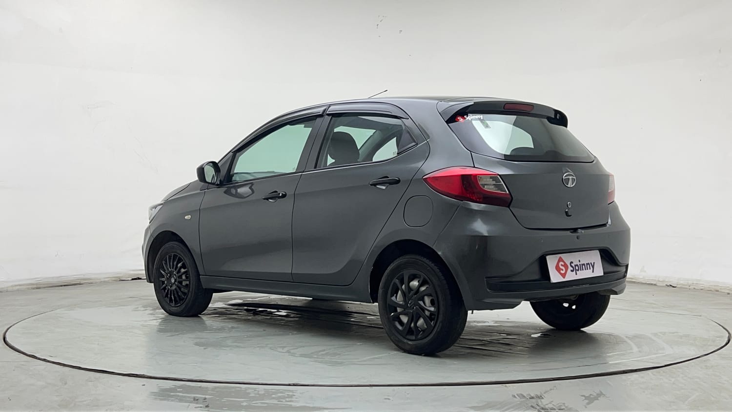 Used 2022 Tata Tiago XE Petrol Manual exterior LEFT REAR CORNER VIEW
