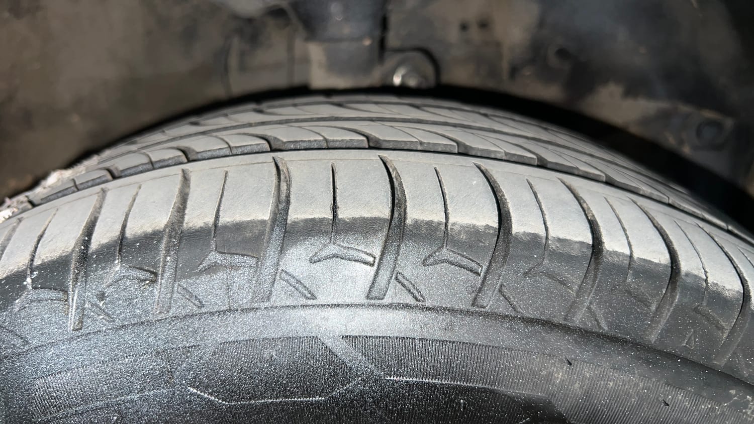 Used 2015 Honda Amaze 1.2 S i-VTEC Petrol Manual tyres RIGHT FRONT TYRE TREAD VIEW