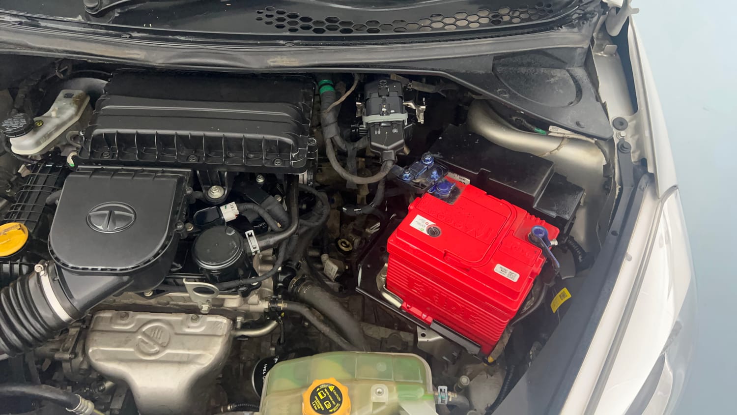Used 2019 Tata Tiago Revotron XZ w/o Alloy Petrol Manual engine ENGINE LEFT SIDE VIEW