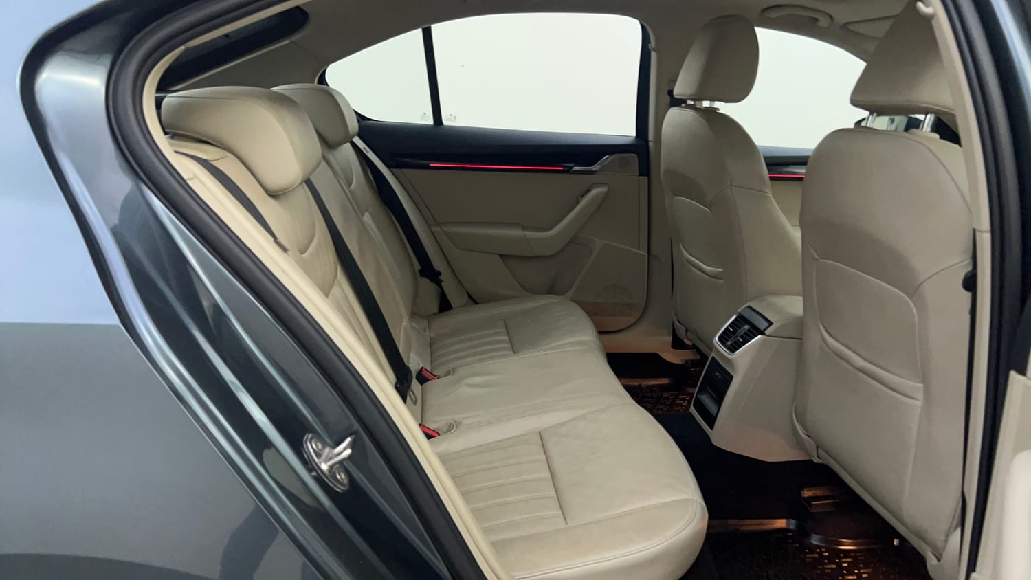 Used 2018 Skoda Octavia 1.8 TSI L&K Petrol Automatic interior RIGHT SIDE REAR DOOR CABIN VIEW