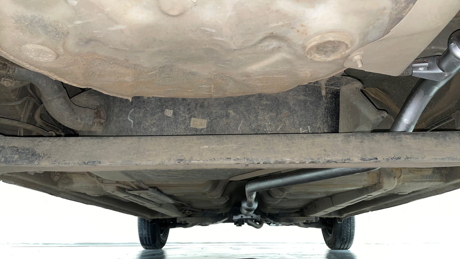 Used 2013 Hyundai i10 Magna 1.2 Kappa2 Petrol Manual extra REAR UNDERBODY VIEW (TAKEN FROM REAR)