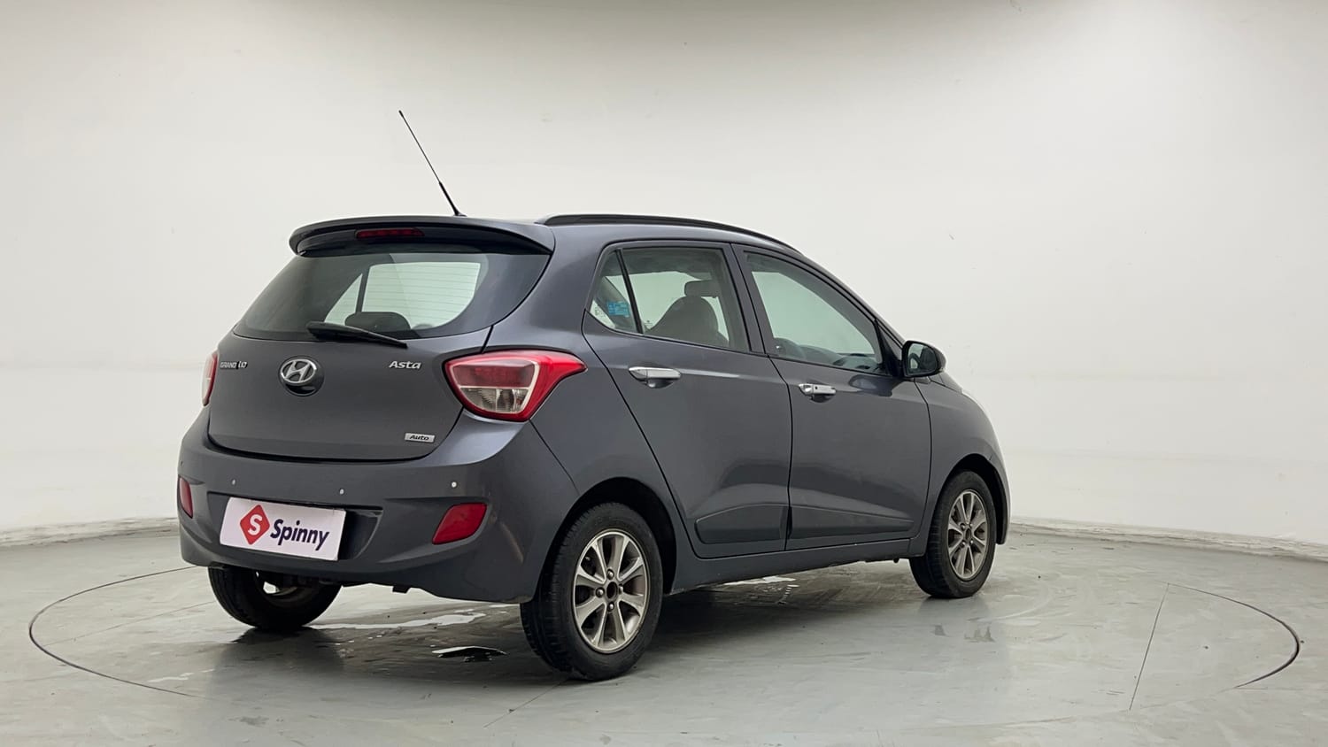 Used 2016 Hyundai Grand i10 Asta AT 1.2 Kappa VTVT (O) Petrol Automatic exterior RIGHT REAR CORNER VIEW