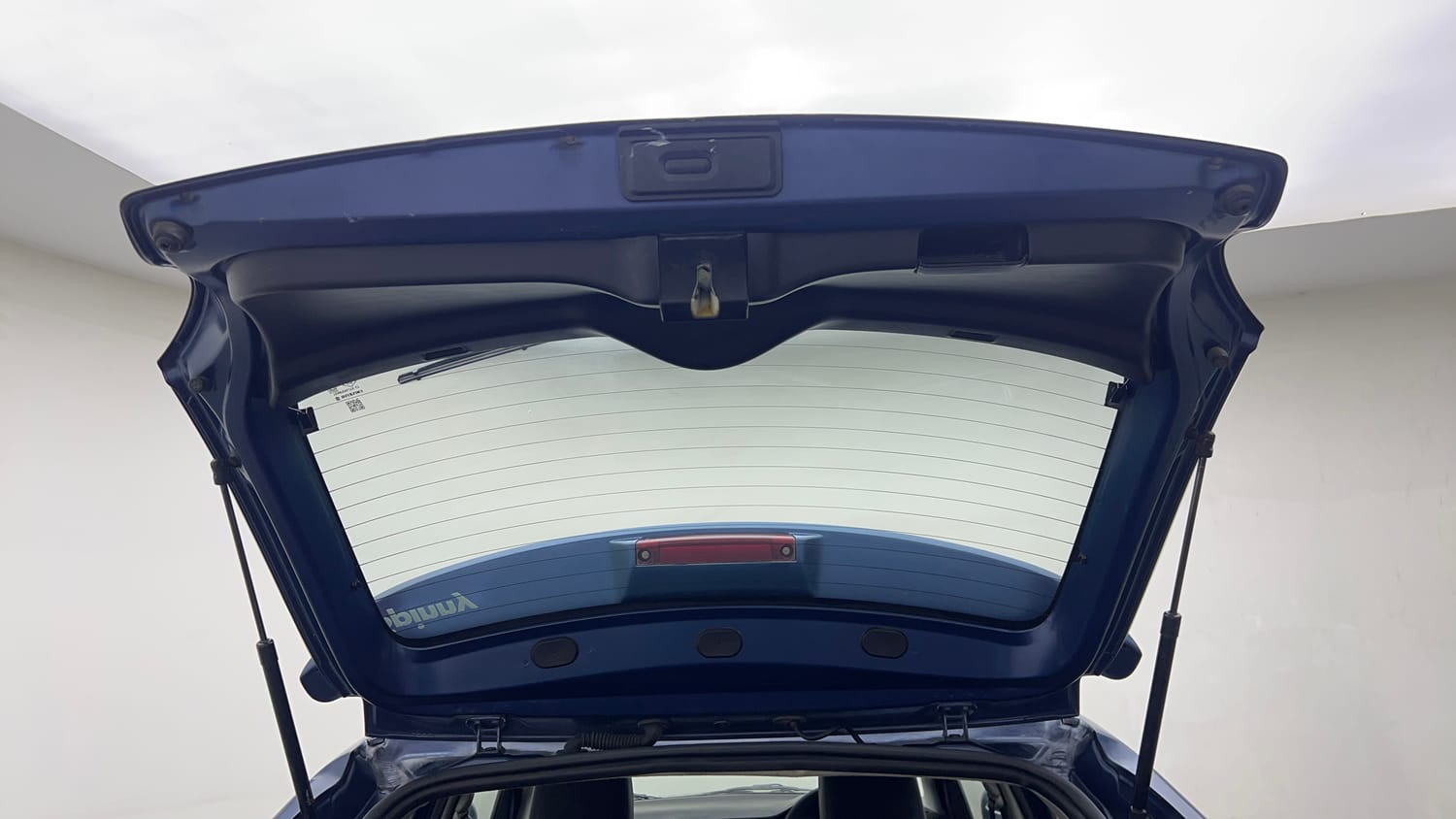 Used 2017 Maruti Suzuki Baleno Delta 1.2 Petrol Manual interior DICKY DOOR OPEN VIEW