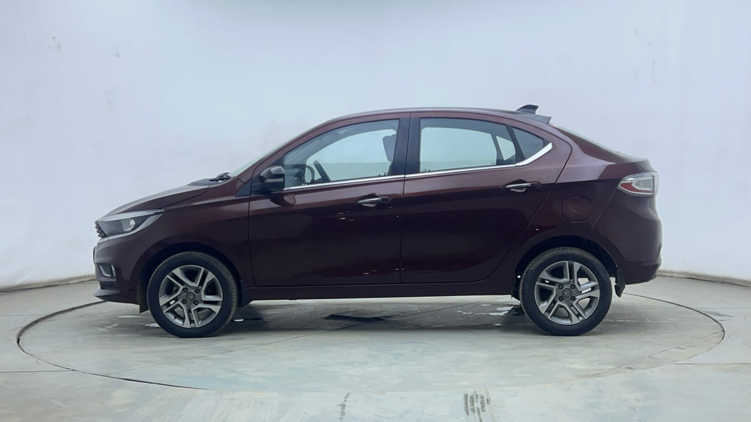 Used 2022 Tata Tigor XZA Plus Dual Tone Petrol Automatic exterior LEFT SIDE VIEW