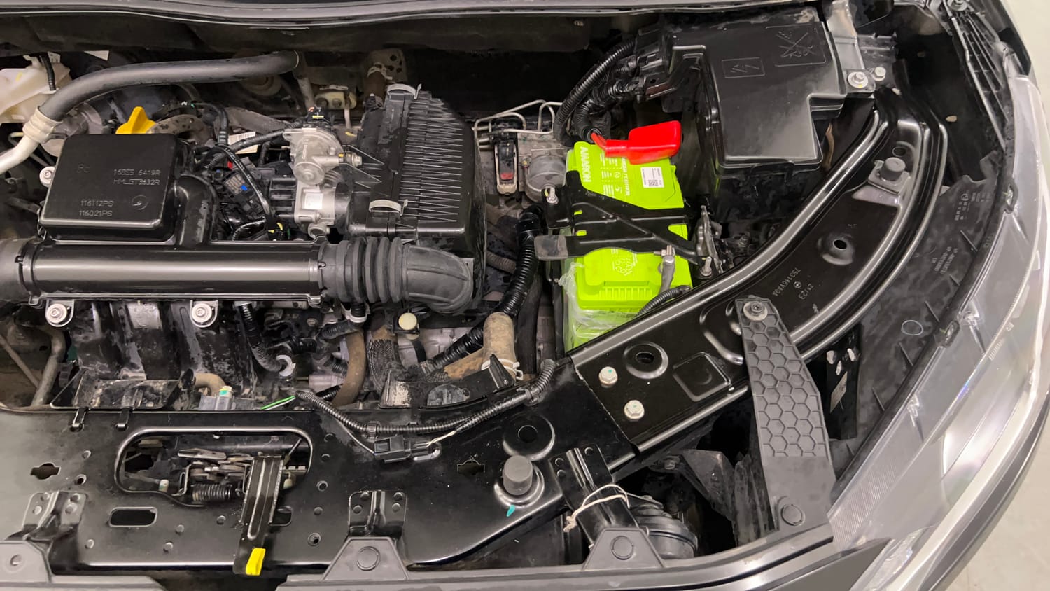 Used 2023 Nissan Magnite XV Petrol Manual engine ENGINE LEFT SIDE VIEW
