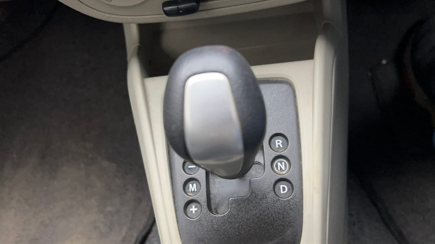 Used 2019 maruti-suzuki Alto K10 VXi (O) AMT Petrol Automatic interior GEAR  KNOB VIEW