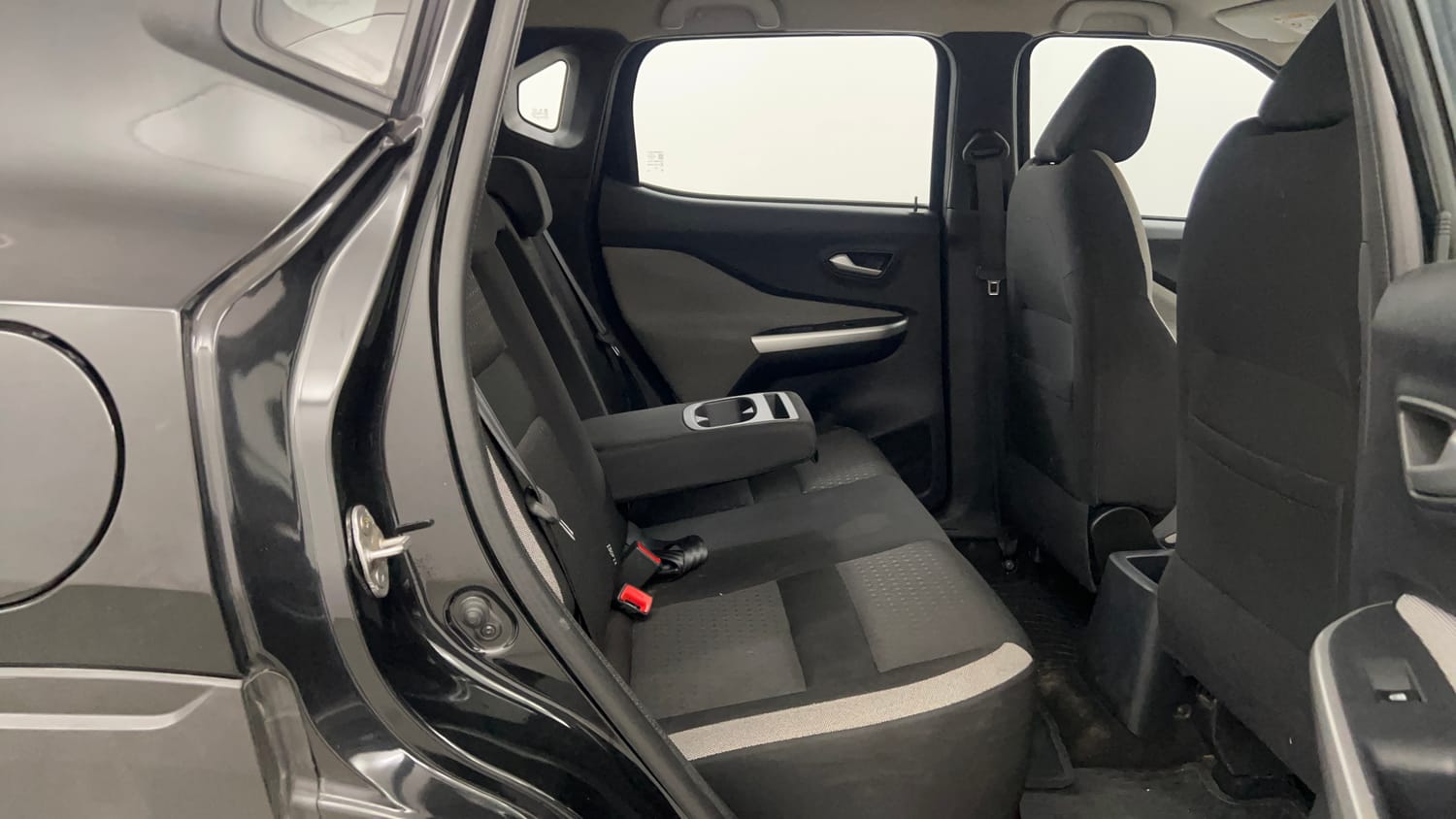 Used 2023 Nissan Magnite XV Petrol Manual interior RIGHT SIDE REAR DOOR CABIN VIEW