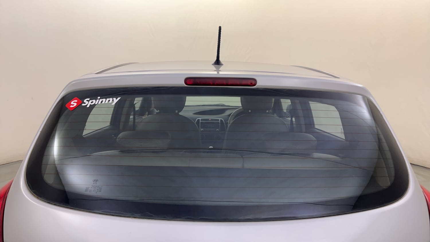 Used 2014 Hyundai i20 Sportz 1.2 Petrol Manual top_features Rear defogger