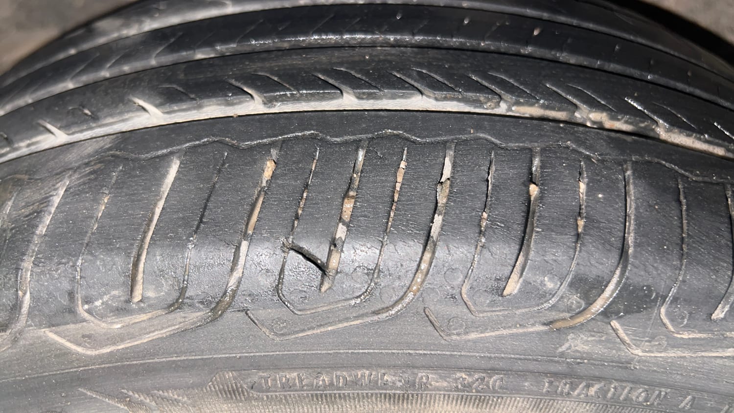 Used 2018 Skoda Octavia 1.8 TSI L&K Petrol Automatic tyres LEFT REAR TYRE TREAD VIEW