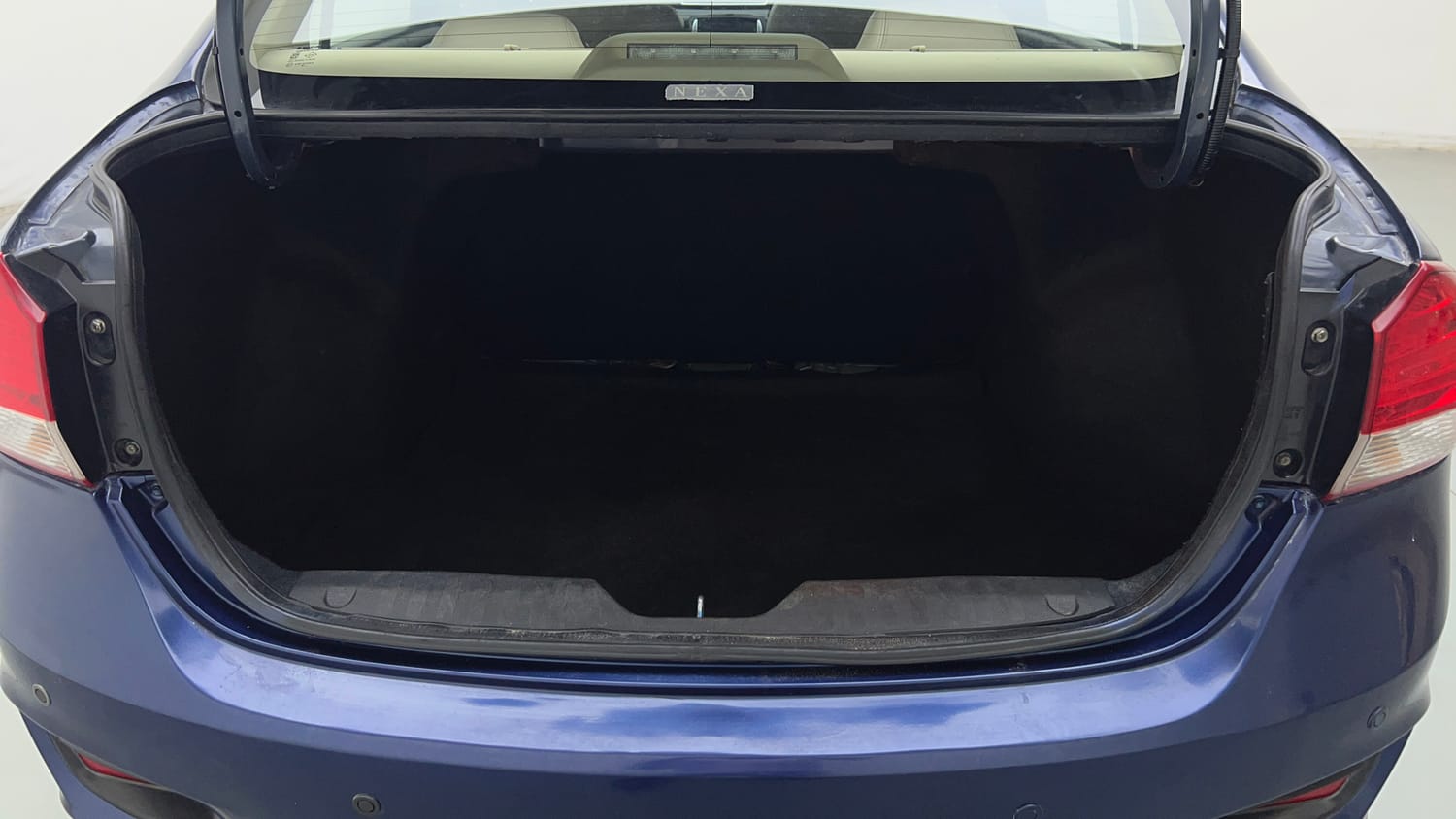 Used 2018 Maruti Suzuki Ciaz Alpha 1.4 MT Petrol Manual interior DICKY INSIDE VIEW