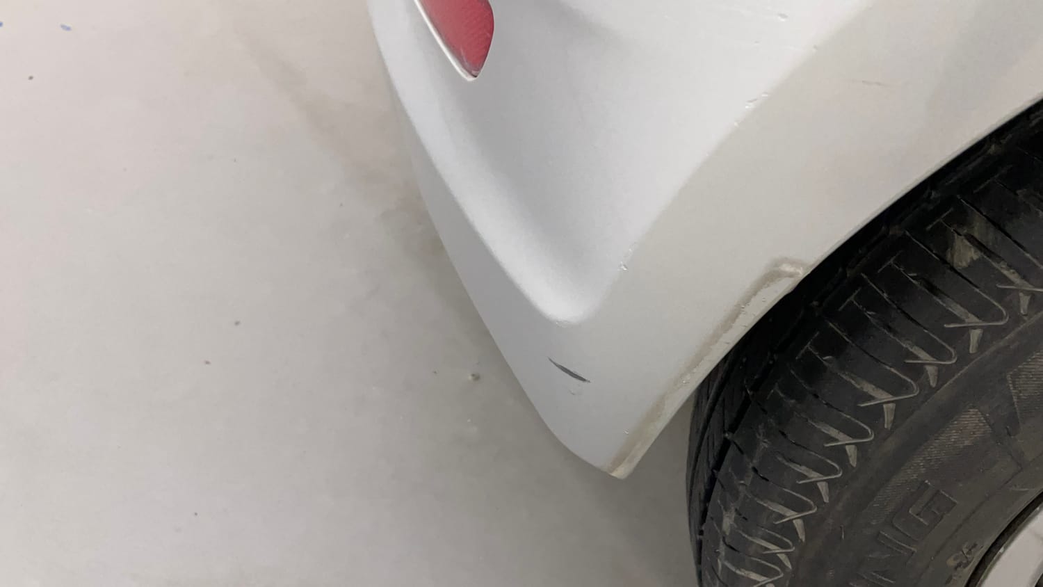 Used 2013 Hyundai i10 Magna 1.2 Kappa2 Petrol Manual dents MINOR SCRATCH