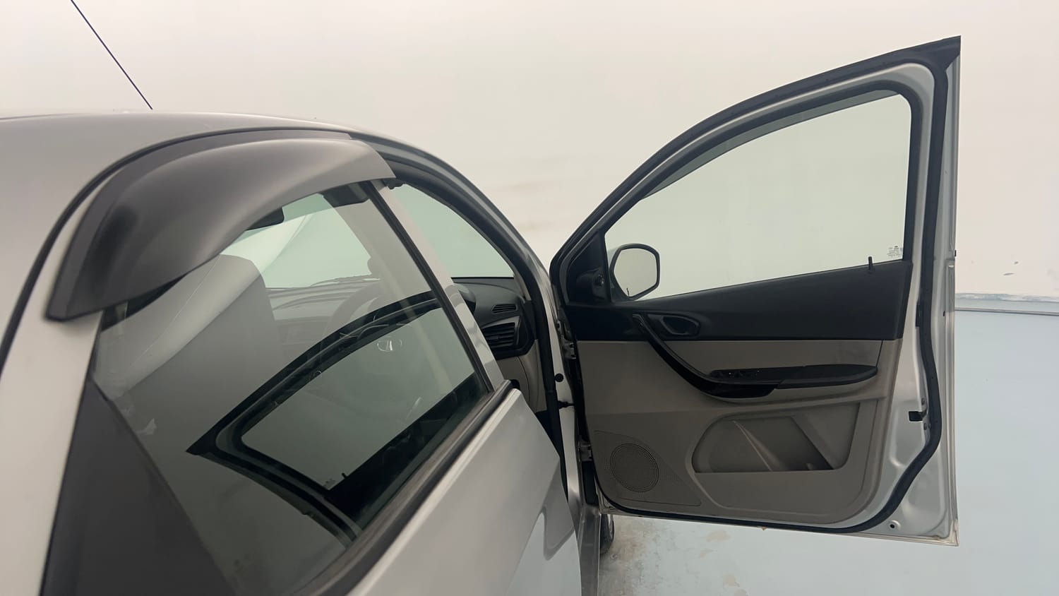 Used 2019 Tata Tiago Revotron XZ w/o Alloy Petrol Manual interior RIGHT FRONT DOOR OPEN VIEW