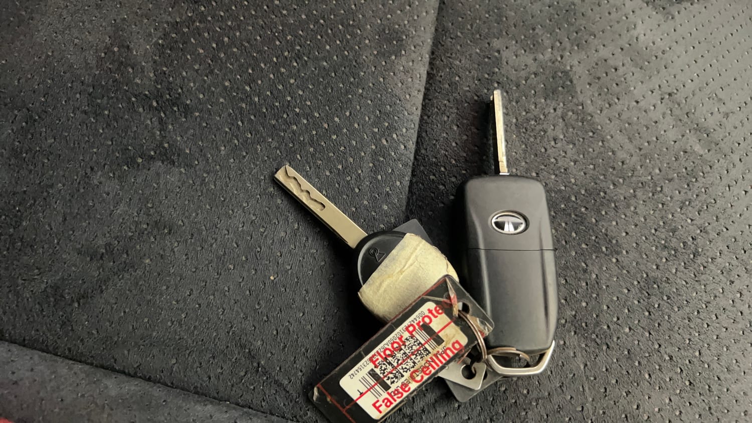 Used 2023 Tata Punch Adventure Rhythm Pack MT Petrol Manual extra CAR KEY VIEW