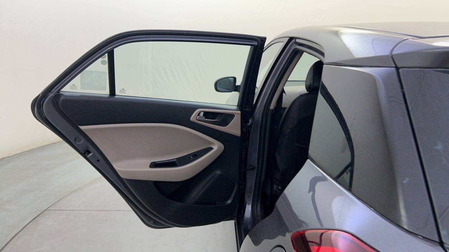 Used 2017 Hyundai Elite i20 Magna Executive 1.2 Petrol Manual interior LEFT REAR DOOR OPEN VIEW