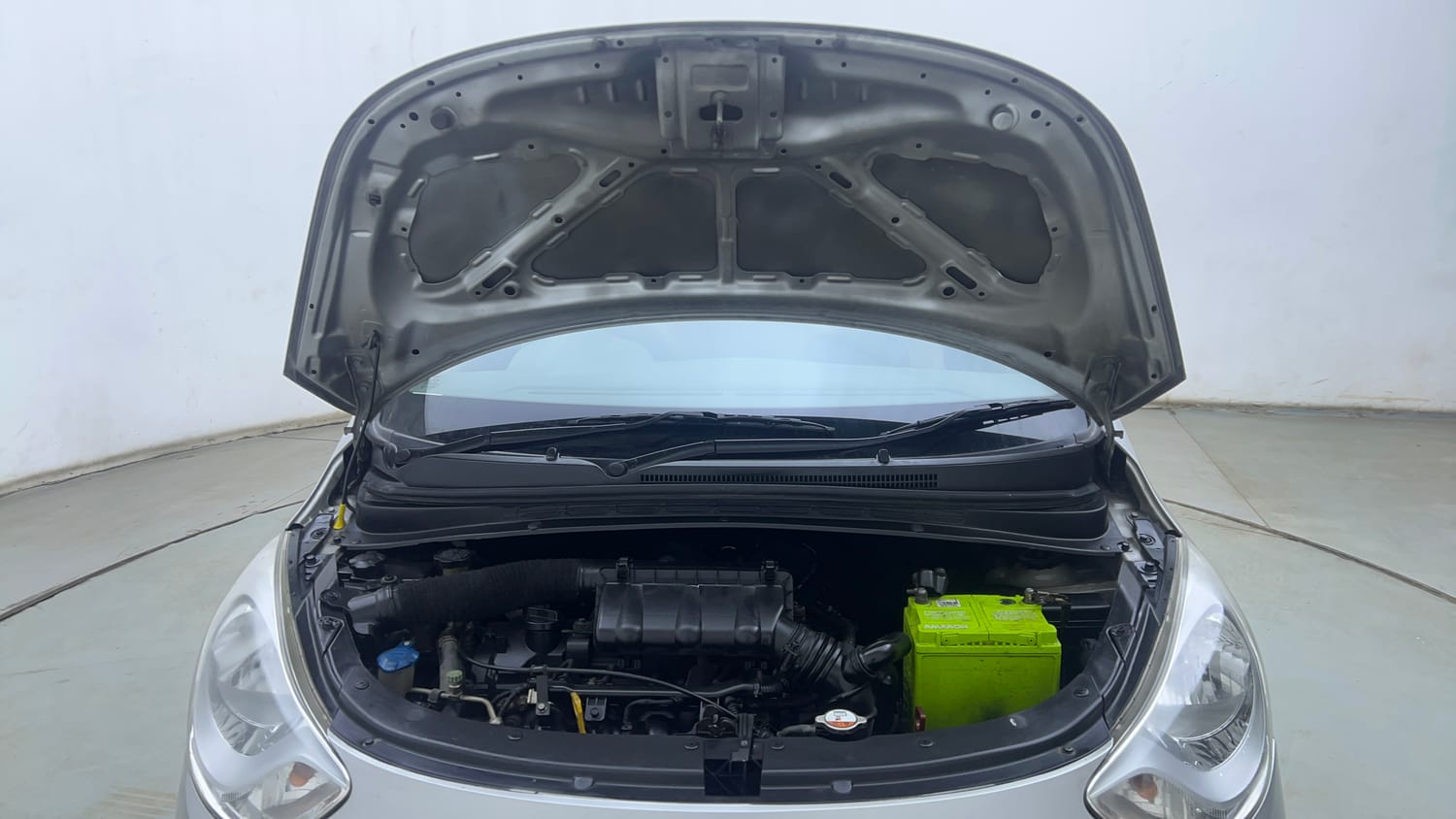 Used 2012 Hyundai i10 Sportz 1.2 AT Kappa2 Petrol Automatic engine ENGINE & BONNET OPEN FRONT VIEW