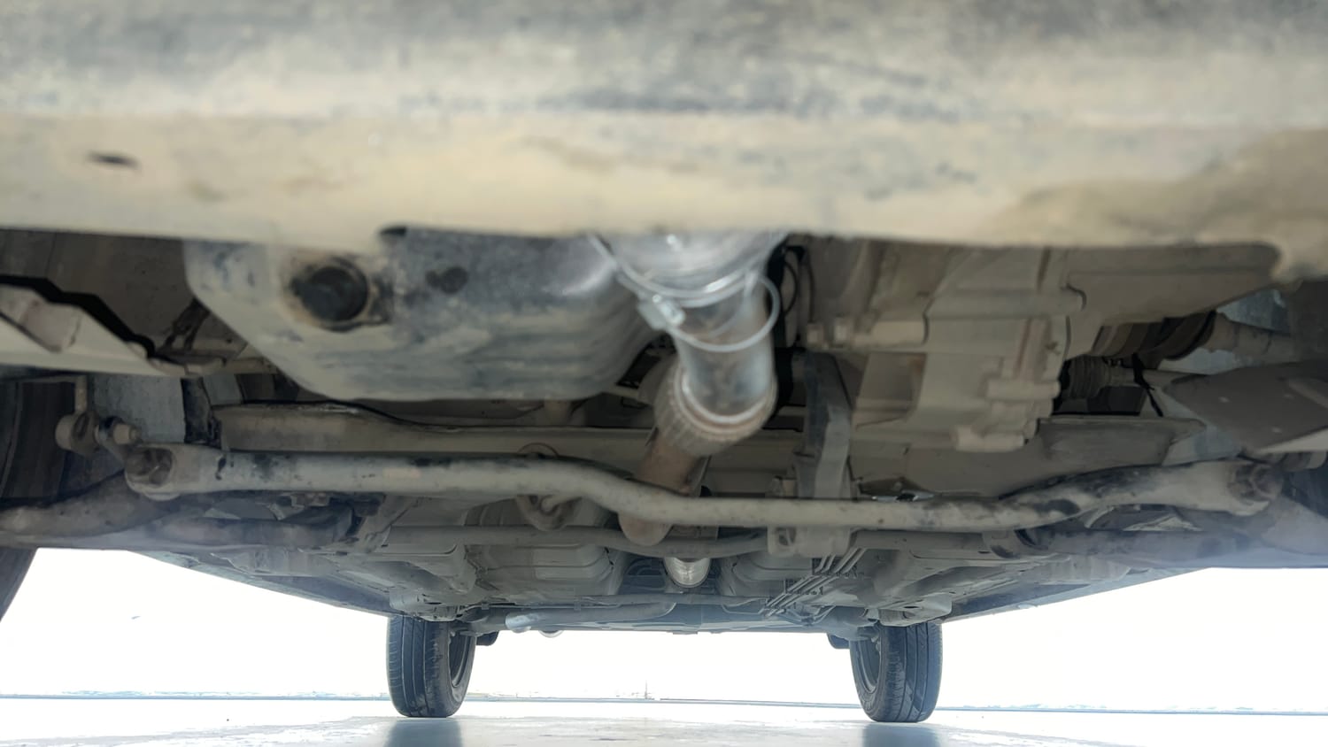 Used 2019 Tata Tiago Revotron XZ w/o Alloy Petrol Manual extra FRONT LEFT UNDERBODY VIEW