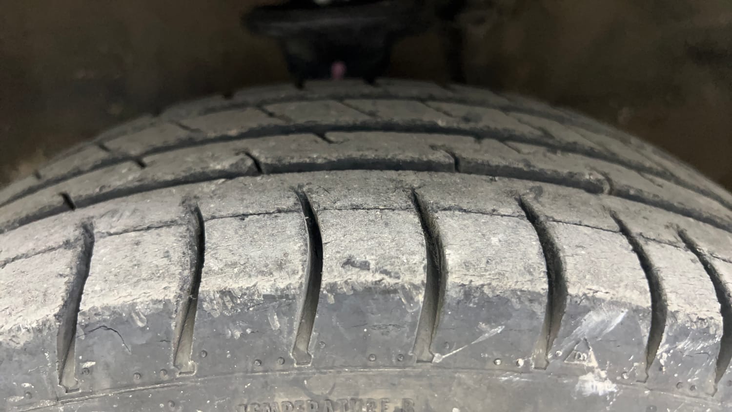 Used 2016 Maruti Suzuki Alto K10 VXi AMT Petrol Automatic tyres LEFT FRONT TYRE TREAD VIEW