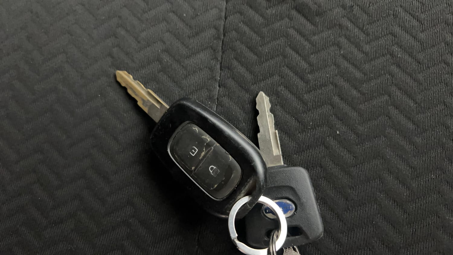 Used 2018 Datsun Redi-GO S 1.0 AMT Petrol Automatic extra CAR KEY VIEW