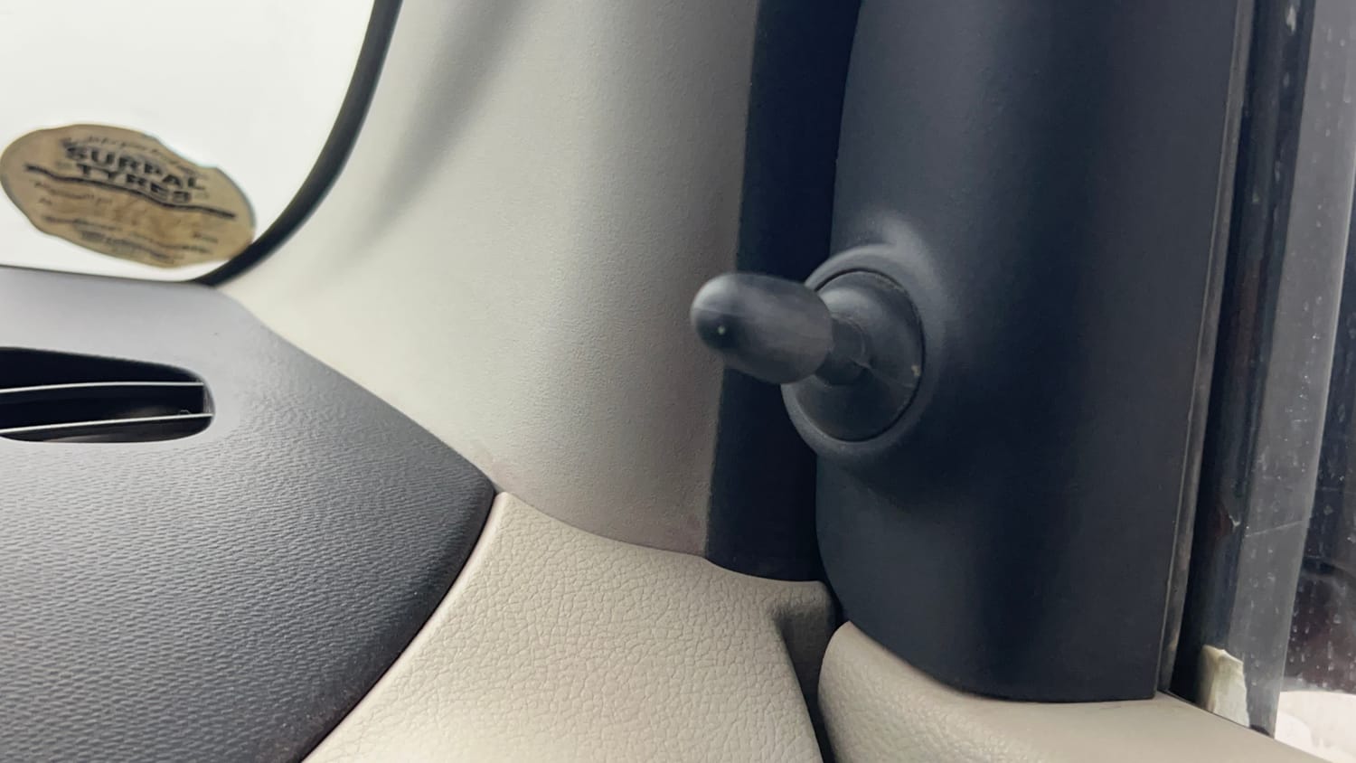 Used 2015 Maruti Suzuki Celerio VXi AMT Petrol Automatic top_features Adjustable ORVM