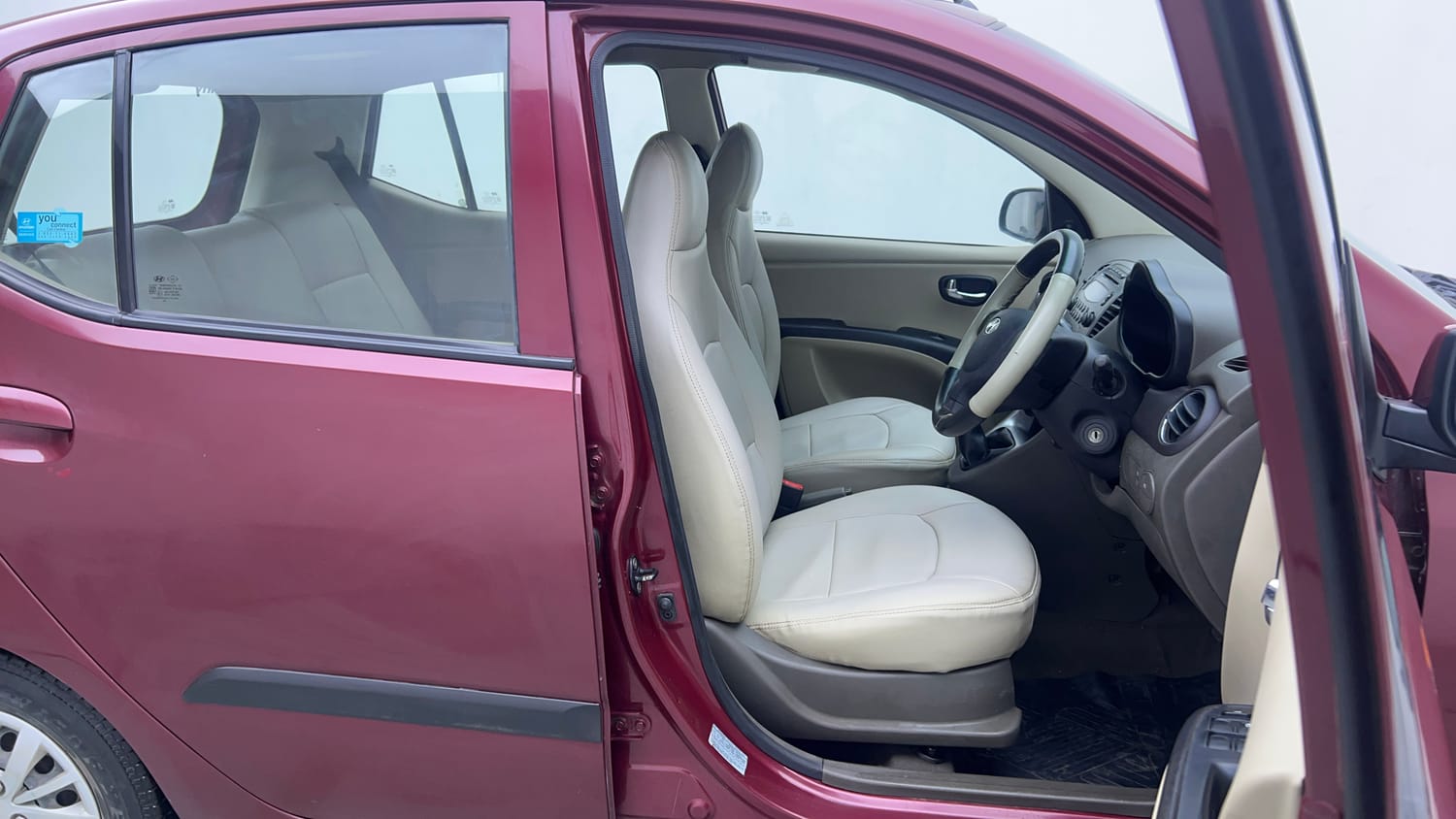 Used 2015 Hyundai i10 Sportz 1.1 iRDE2 Petrol Manual interior RIGHT SIDE FRONT DOOR CABIN VIEW