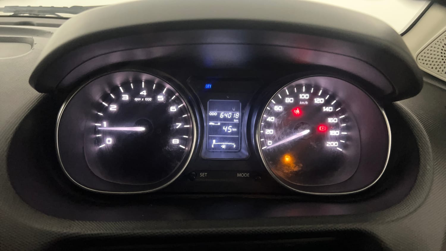 Used 2019 Tata Tiago Revotron XZ w/o Alloy Petrol Manual interior CLUSTERMETER VIEW