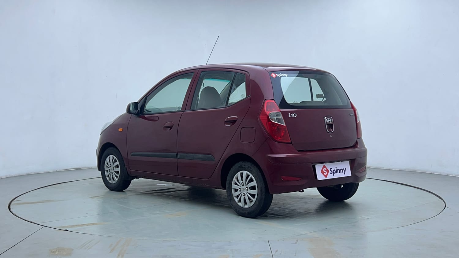 Used 2015 Hyundai i10 Sportz 1.1 iRDE2 Petrol Manual exterior LEFT REAR CORNER VIEW