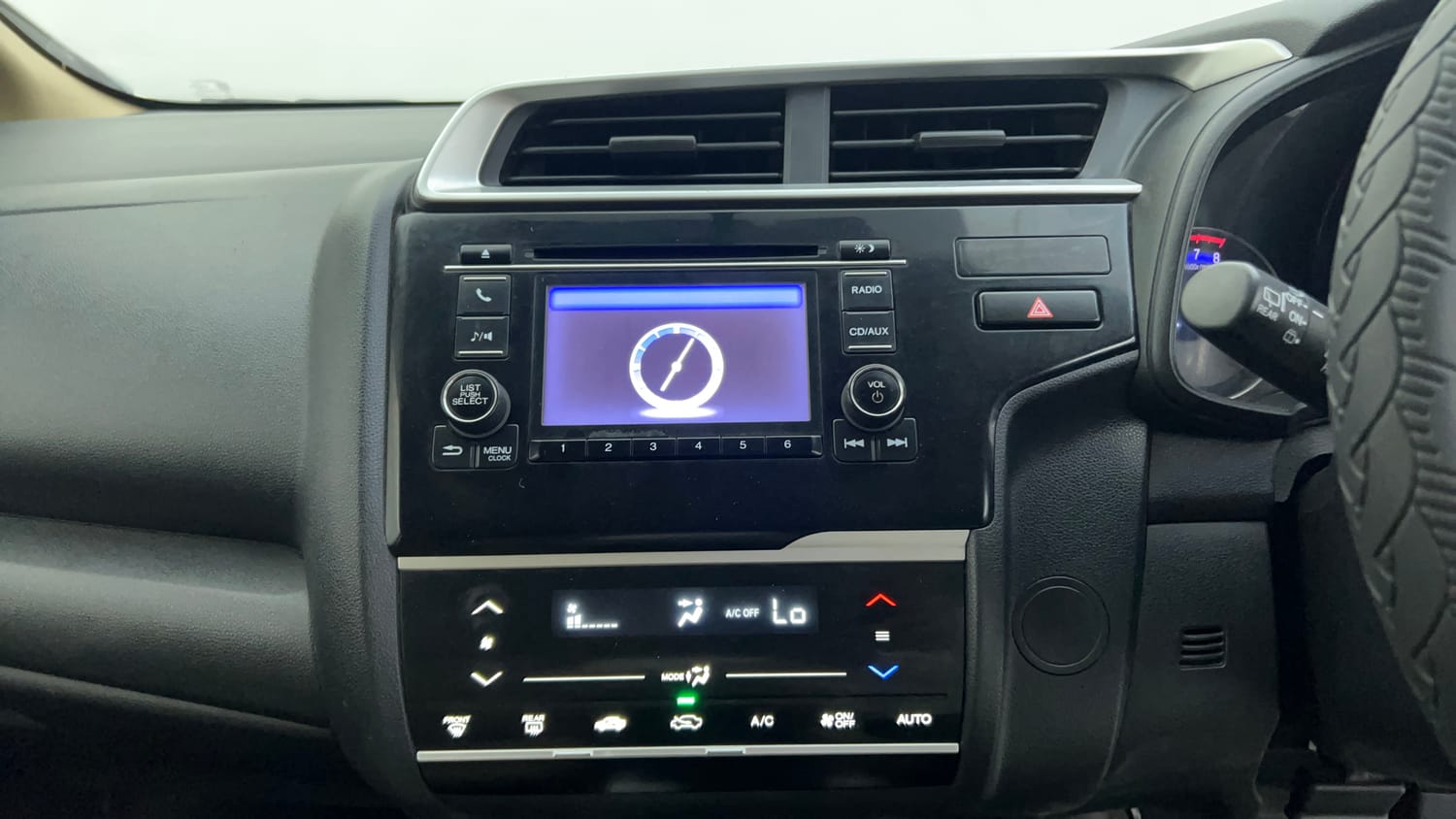 Used 2016 Honda Jazz V Petrol Petrol Manual interior MUSIC SYSTEM & AC CONTROL VIEW