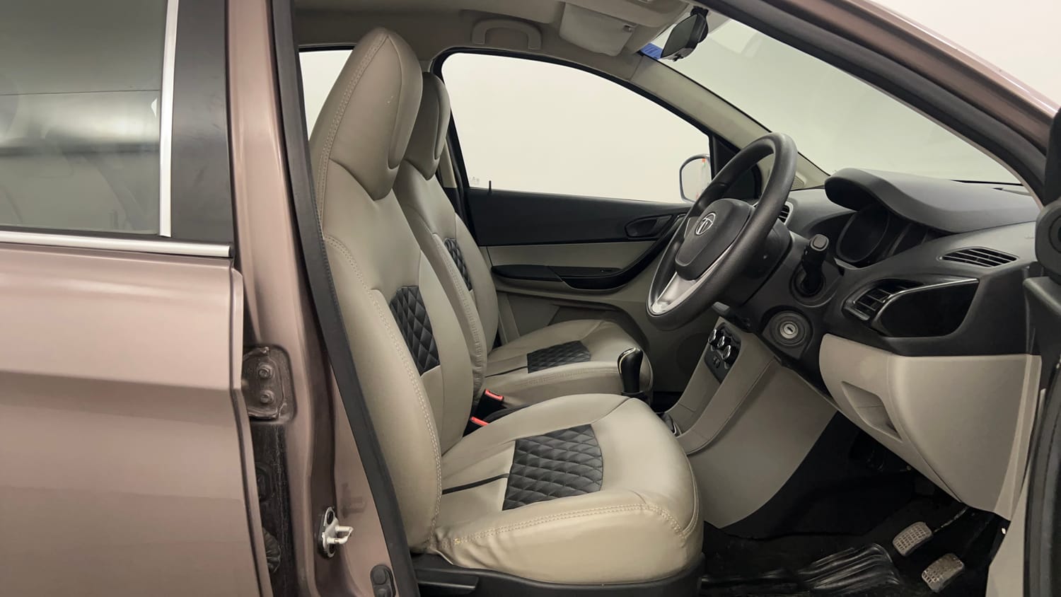 Used 2016 Tata Tiago Revotron XT Petrol Manual interior RIGHT SIDE FRONT DOOR CABIN VIEW