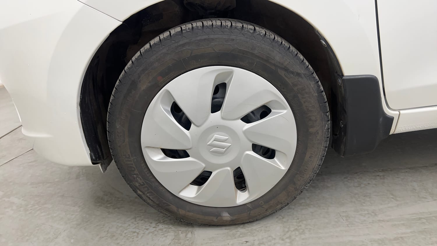 Used 2016 Maruti Suzuki Celerio VXi CNG Cng Manual tyres LEFT FRONT TYRE RIM VIEW