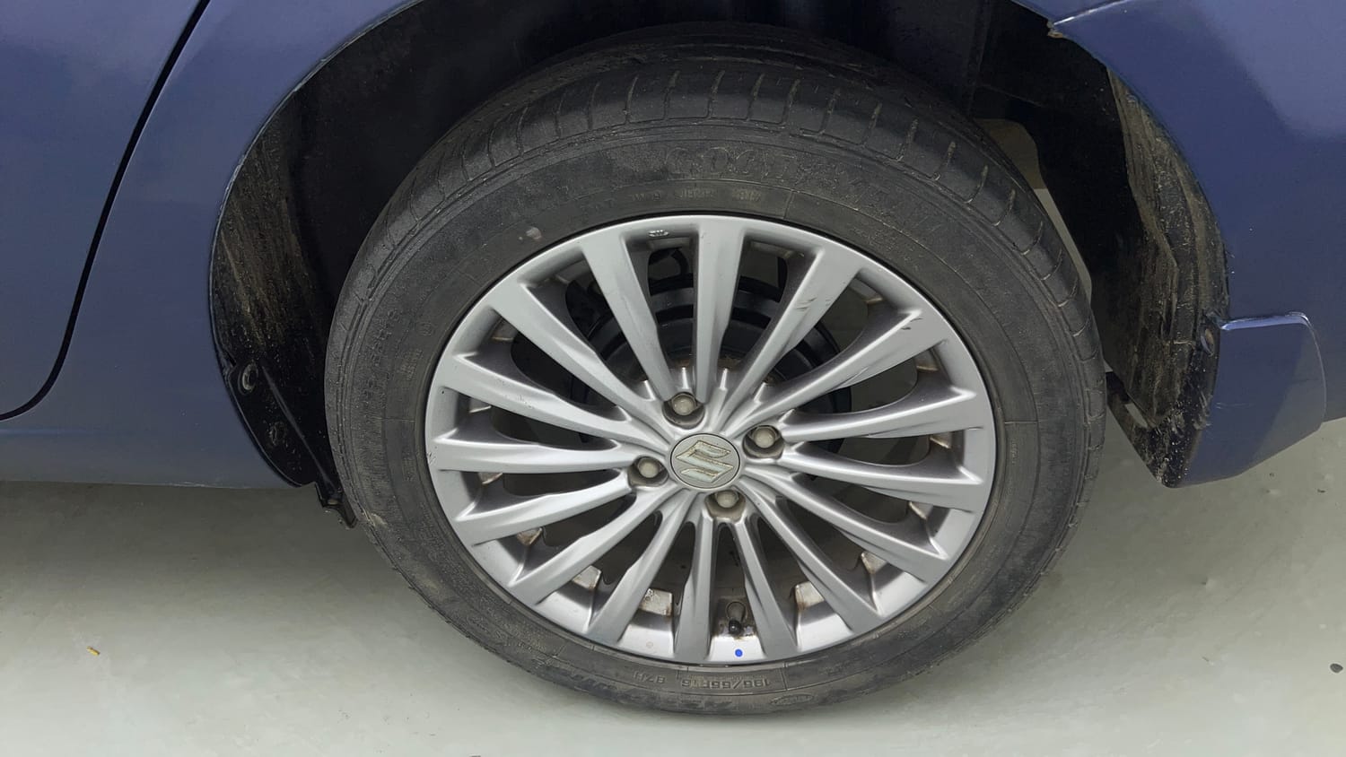 Used 2018 Maruti Suzuki Ciaz Alpha 1.4 MT Petrol Manual tyres LEFT REAR TYRE RIM VIEW