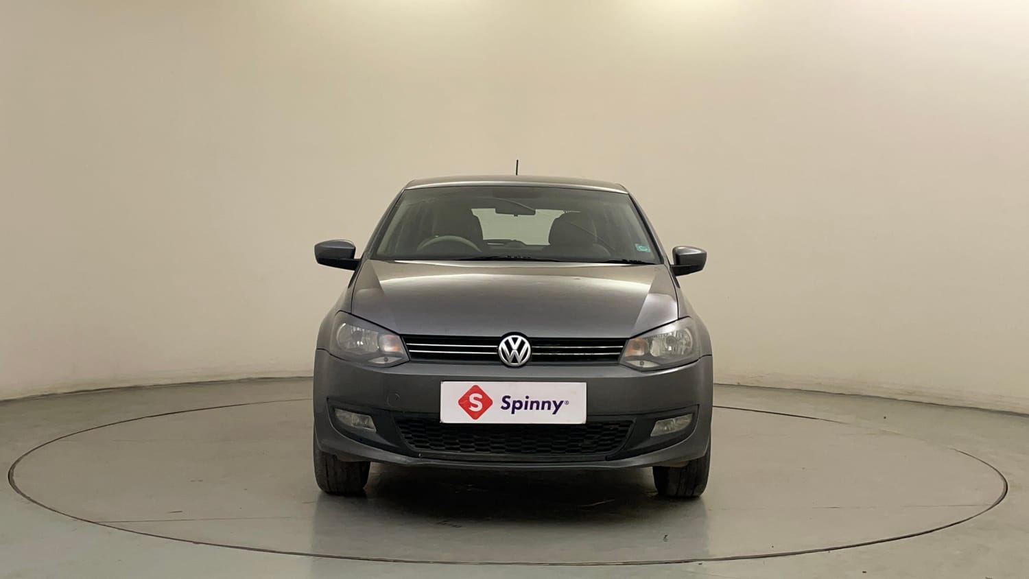 Used 2014 Volkswagen Polo Highline1.2L (P) Petrol Manual exterior FRONT VIEW