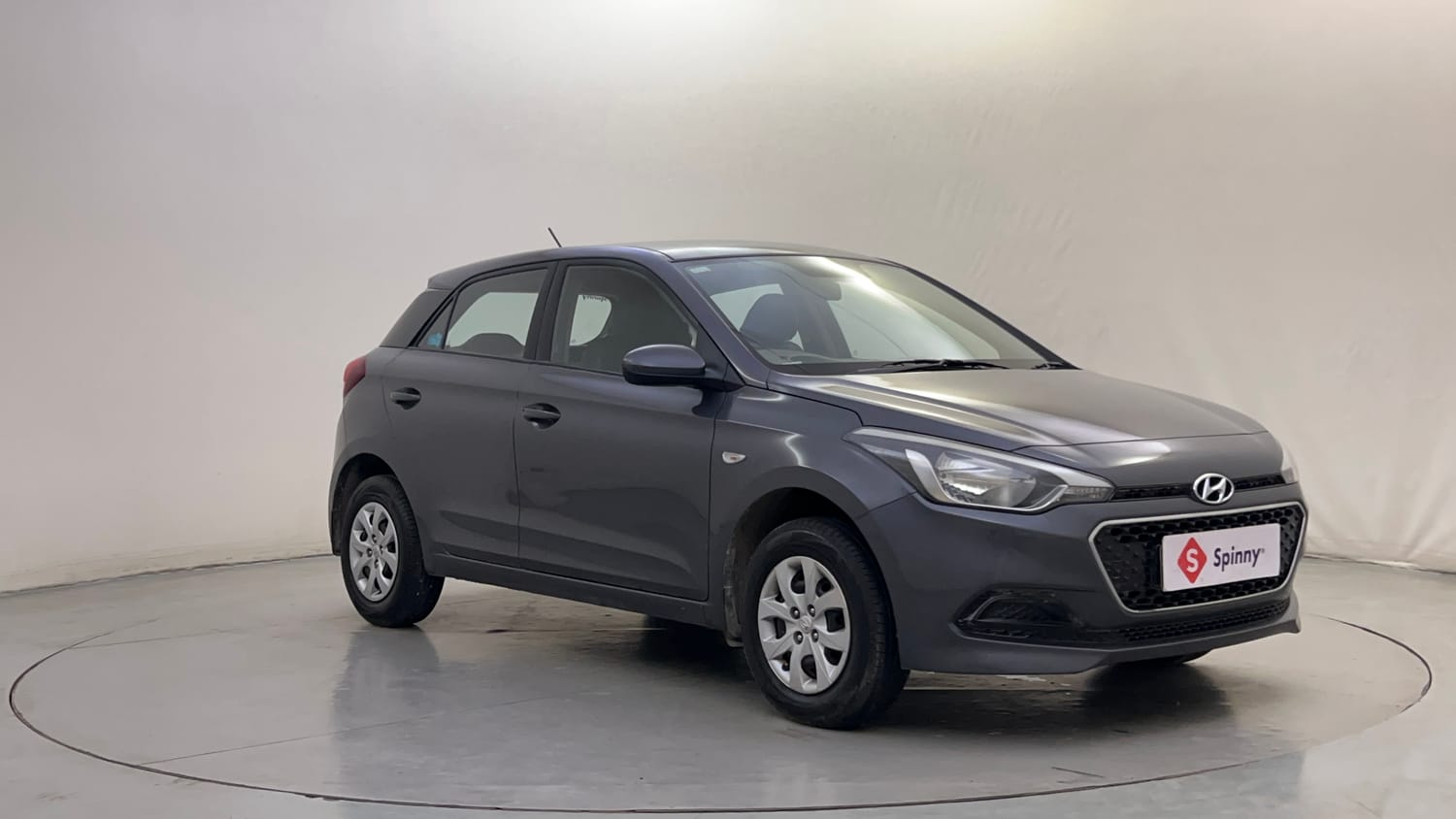 Used 2017 Hyundai Elite i20 Magna Executive 1.2 Petrol Manual exterior RIGHT FRONT CORNER VIEW
